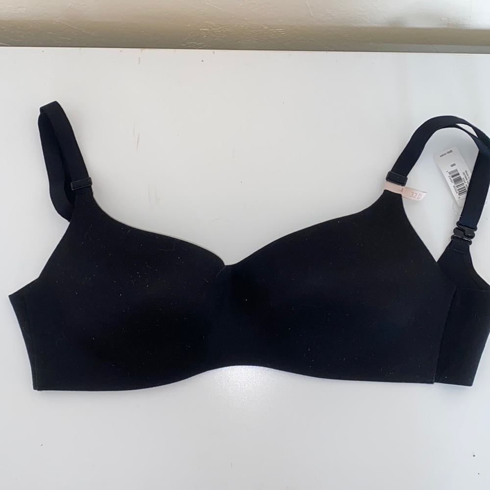 NWT The Gap Wireless Demi Bra 32D Black